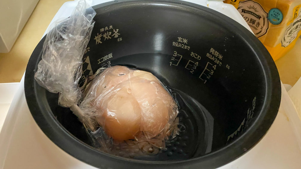 鶏むね肉を炊飯器の保温機能で低温調理 (16)