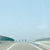 海と高速道路